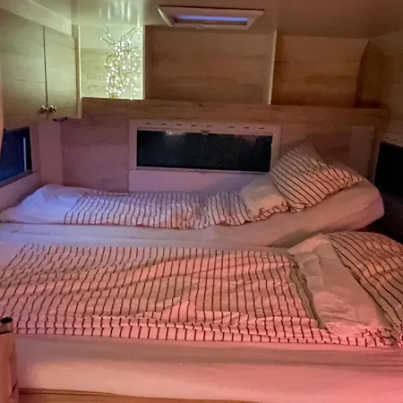 Nicos Tinyhouse Kemping