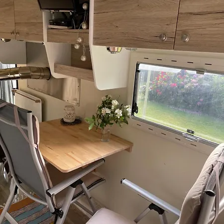 Nicos Tinyhouse Kemping