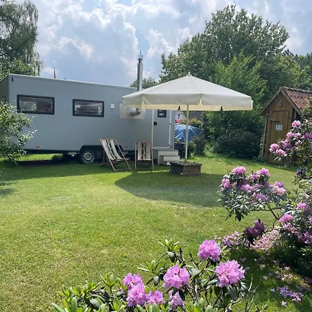Nicos Tinyhouse Kemping