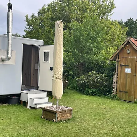 Nicos Tinyhouse Kemping Kiel