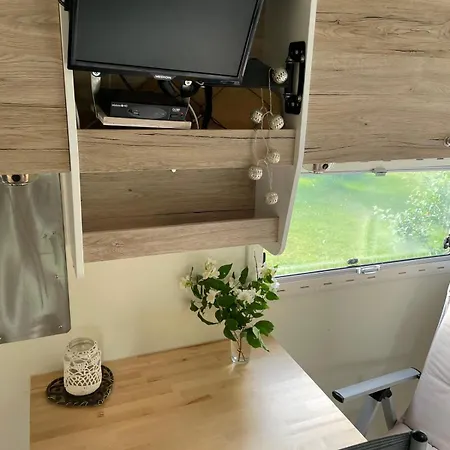 Nicos Tinyhouse Kemping *